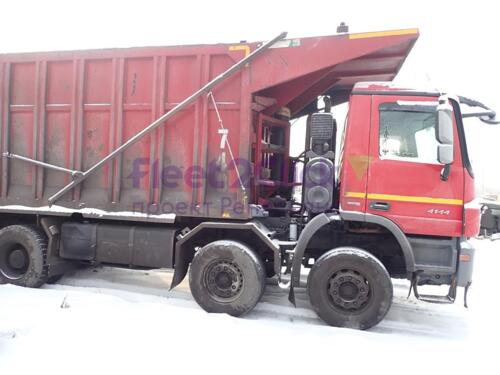 Mercedes-Benz 6832MD