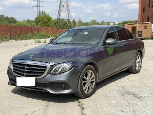 Mercedes-Benz E200